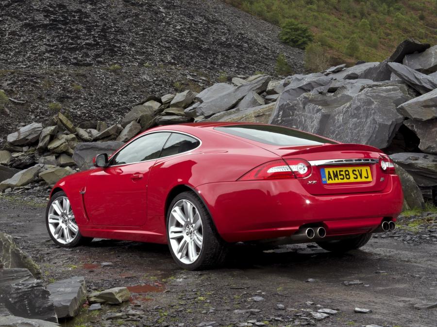  Jaguar XKR Coupe 2009 года  (UK) (фото 3 из 9)